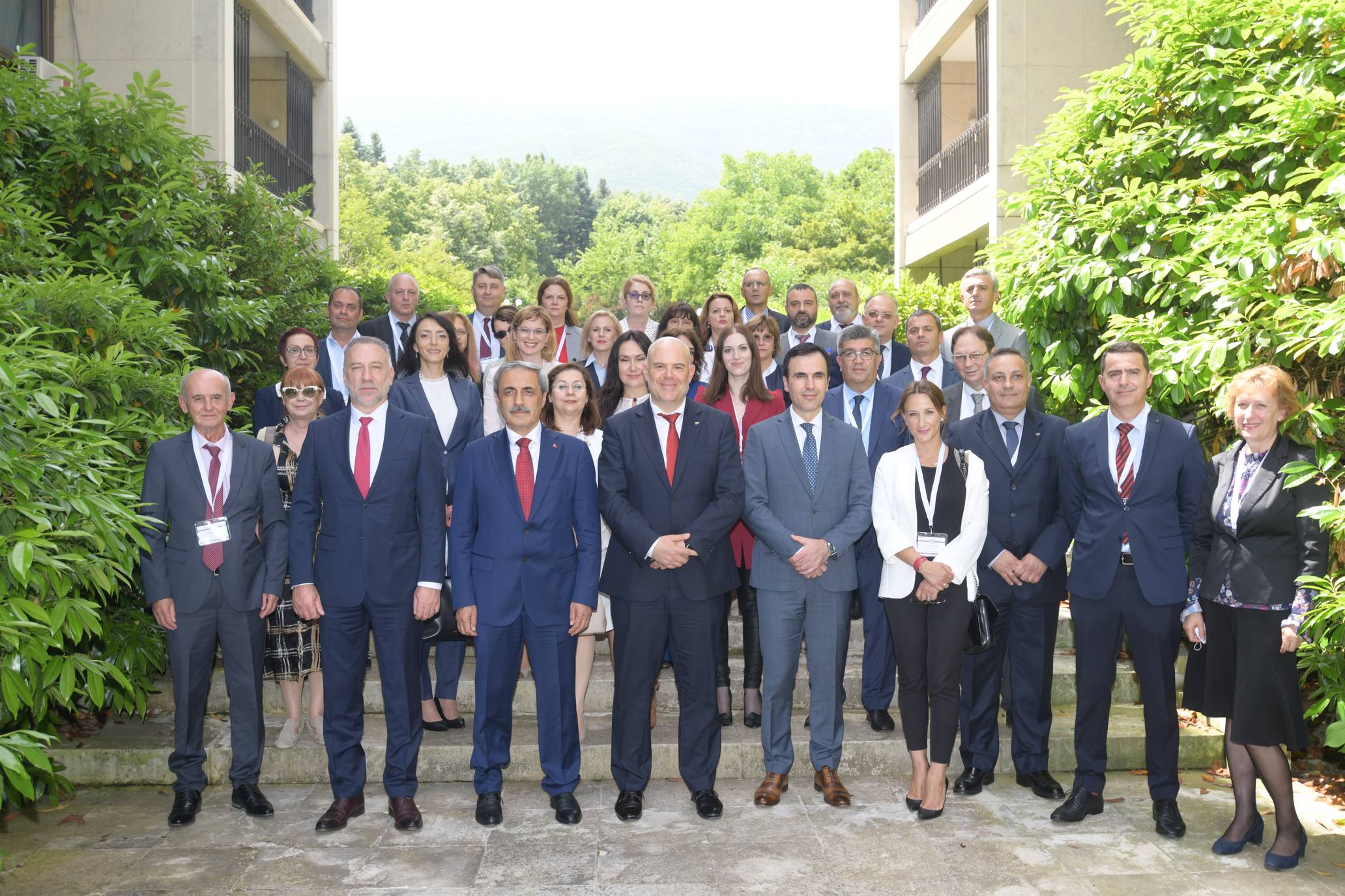 Обща снимка на участниците във Втория работен форум на главните прокурори на Балканските държави